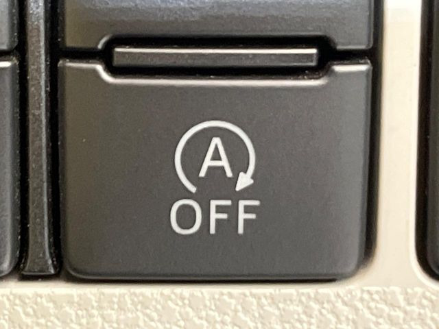 �y�A�C�h�����O�X�g�b�v�z�ԐM����a�؂Œ�Ԃ����ۂɃG���W�����~���A���ʂȔR���̏����}���܂��B�R��������ی�ɂȂ���@�\��G���W���̓u���[�L�𗣂��΍Ďn�����܂��B