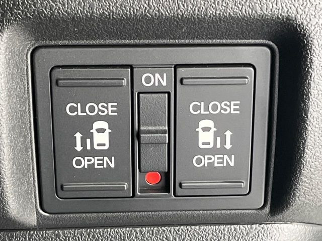 �y�����p���[�X���C�h�h�A�z�X�}�[�g�L�[��^�]�Ȃ̃X�C�b�`�Ō�ȗ����X���C�h�h�A�̊J���\���d��������͂����ăh�A���J����K�v�������A�����Ȃ��q�l�ł��ȒP�ɊJ���߂ł����K�ł���