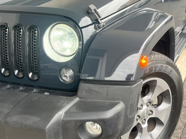 ���w�b�h���C�g:�w�b�h���C�g�͉��΂݂����Ȃ��A�Y��ȏ�Ԃ�ۂ��Ă���܂��B���΂ݖh�~�̃����Y�R�[�e�B���O�̎{�H���\�ł������܂��B