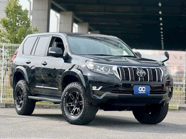 全国対応可能な12カ月保証付きとなります。【全国正規ディーラーでの修理 修理限度額50万円 修理限度回数無し 走行距離無制限 ロードサービス付帯 】詳細はスタッフまでお気軽にお問い合わせくださいませ。