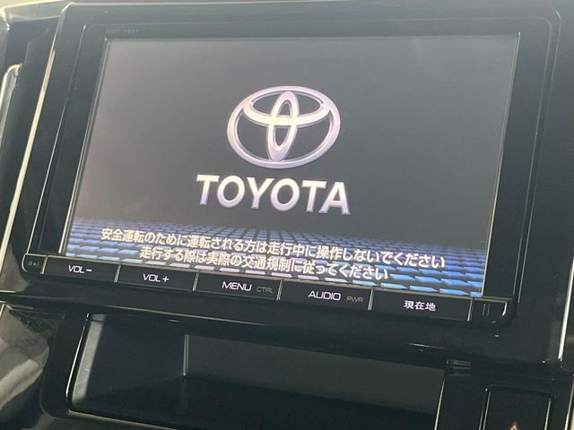 �y�����i�r�z�l�C�̏����i�r�𑕔����Ă���܂��B�i�r�̎g���₷���͂������A�I�[�f�B�I�@�\���[��!�L�����v�◷�s�͂������A�ʋ΂┃�����ȂǕ��i�̃h���C�u���y�����Ȃ�͂���