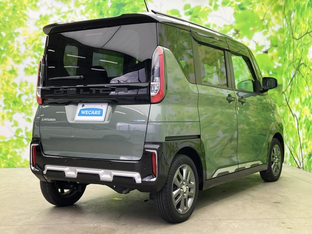 デリカミニT プレミアム 4WD