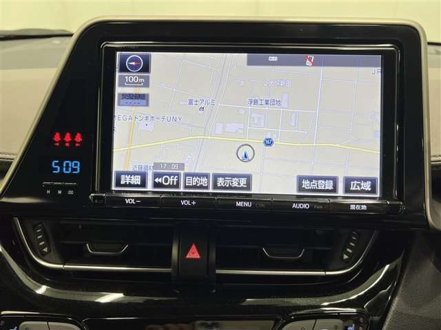 C-HRハイブリッド 1.8 G LED エディション