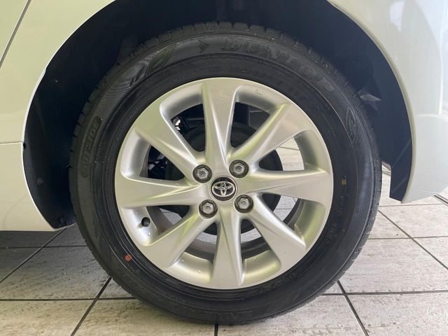 �y����15�C���`�A���~�z�C�[���z�O�ςɃ}�b�`���������A���~�z�C�[���𑕒����Ă���܂��B�e��ЊO�A���~�z�C�[����A�X�^�b�h���X�^�C�����戵�����Ă���܂��B���񂲑��k����������