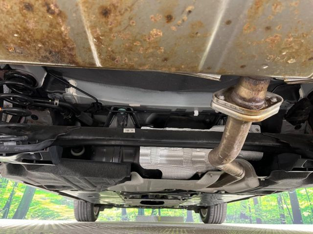 下回りがきれいなうちに、防錆加工の施工がオススメ。降雪地域はもちろん、沿岸部にお住いの方や、趣味でマリン・ウィンタースポーツをされる方にご好評いただいております。