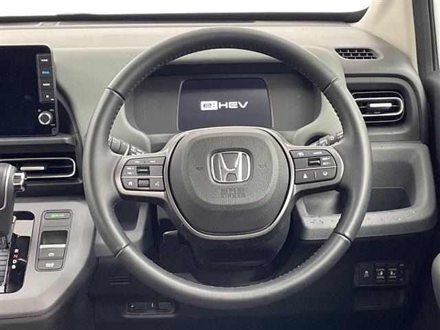 フリード1.5 e:HEV クロスター