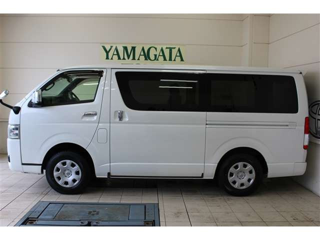 ハイエースバン