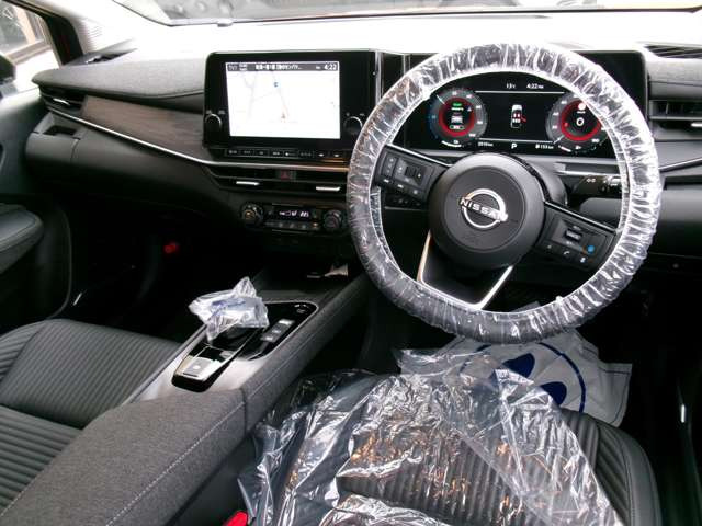 ノートオーラ1.2 G レザーエディション