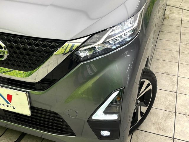 �yLED�w�b�h���C�g�z���V����ԑ��s�����ǍD�Ȏ��E���m�ۂ����S���ĉ^�]�ł��鍂�P�xLED�w�b�h���C�g�𑕔�!�_�����x�������A����d�͂��}�����Ă��܂��B