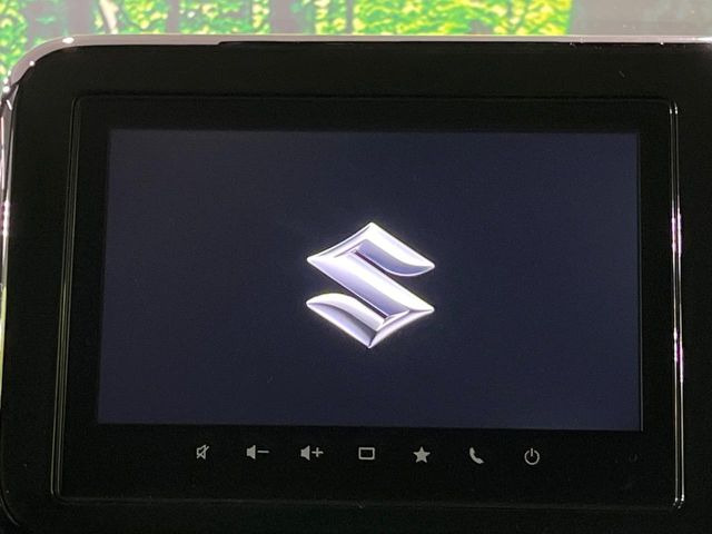 �y���[�J�[�����i�r�z�C���e���A�ɗn�����ރX�^�C���b�V���ȁu��p�݌v�v���[�J�[�i�r�𑕔��􎋔F���⑀�쐫�ȂǊ�{���\�ɂ��D��A���㎿�ȃJ�[���C�t�����y���݂��������܂��B