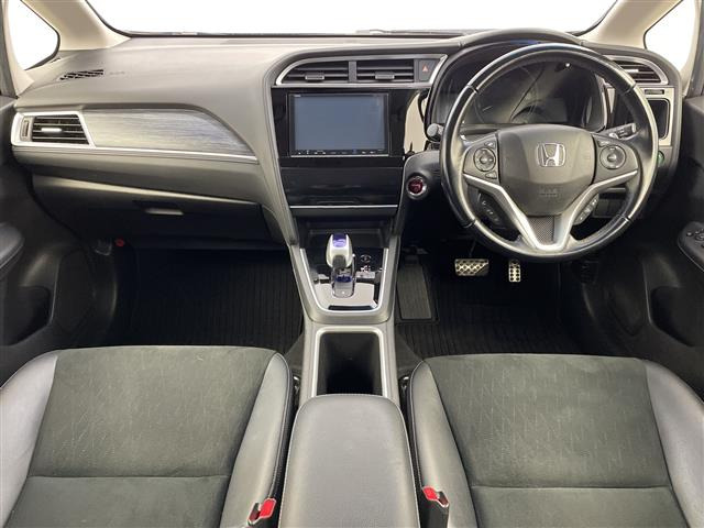 シャトル1.5 ハイブリッド Z スタイルエディション