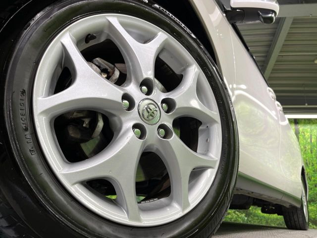 �y����16�C���`�A���~�z�C�[���z�O�ςɃ}�b�`���������A���~�z�C�[���𑕒����Ă���܂��B�e��ЊO�A���~�z�C�[����A�X�^�b�h���X�^�C�����戵�����Ă���܂��B���񂲑��k������