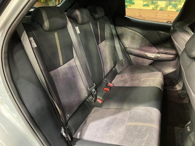 �㕔���Ȃ��C�ɂȂ�悤�ȃL�Y�E�����ւ��蓙�A�傫�ȃ_���[�W�͂Ȃ��A�ǍD�ȏ�Ԃł��B