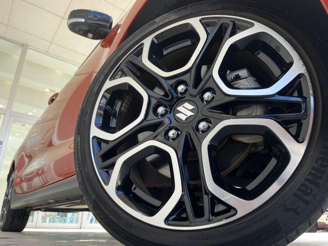 �y����17�C���`�A���~�z�C�[���z�O�ςɃ}�b�`���������A���~�z�C�[���𑕒����Ă���܂��B�e��ЊO�A���~�z�C�[����A�X�^�b�h���X�^�C�����戵�����Ă���܂��B���񂲑��k����������