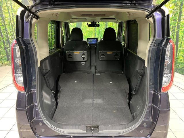 ���i�̂���������ʋ΁A���}���ɏ\���ȉ׎��X�y�[�X���m�ۂ��Ă���܂��B�Z�J���h�V�[�g��|���ƁA�傫�ȉו��̐ύڂ��\�ł���