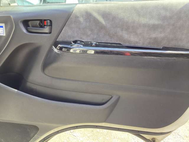 ���X�̎Ԃ̓��[���N���[�j���O�{�H�ς�!�[�ԑO�ɂ͎肪��WAX�A�����d�グ���|�Ŕ[�Ԃ������Ȃ��Ă���܂�!