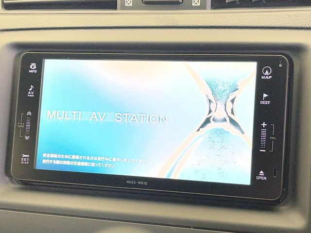 �y�����i�r�z�l�C�̏����i�r�𑕔����Ă���܂��B�i�r�̎g���₷���͂������A�I�[�f�B�I�@�\���[��!�L�����v�◷�s�͂������A�ʋ΂┃�����ȂǕ��i�̃h���C�u���y�����Ȃ�͂���