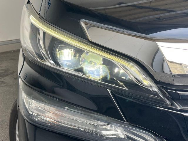 �yLED�w�b�h���C�g�z���V����ԑ��s�����ǍD�Ȏ��E���m�ۂ����S���ĉ^�]�ł��鍂�P�xLED�w�b�h���C�g�𑕔�!�_�����x�������A����d�͂��}�����Ă��܂��B