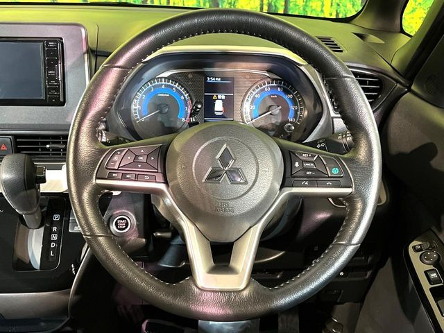 �y�����v�����X�e�A�����O�z�㎿�Ȋv���g�p���邱�ƂŁA��ɂ����������݂ƂĂ��^�]���₷���n���h���ł���