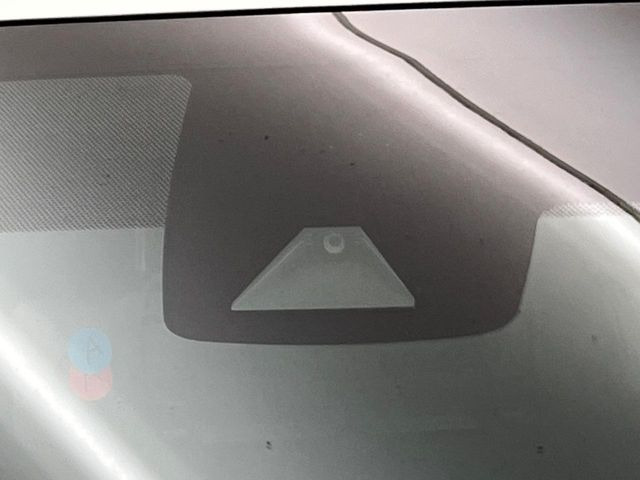 �y�g���^�Z�[�t�e�B�Z���X�z���s���ɑO���̎ԗ�����F�����A�Փ˂������Ȏ��͌x��ƃu���[�L�ŏՓˉ���Ɣ�Q�y�����A�V�X�g�B�����S�Ƀh���C�u�����y���݂��������܂��B