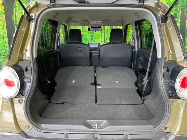 ���i�̂���������ʋ΁A���}���ɏ\���ȉ׎��X�y�[�X���m�ۂ��Ă���܂��B�Z�J���h�V�[�g��|���ƁA�傫�ȉו��̐ύڂ��\�ł���