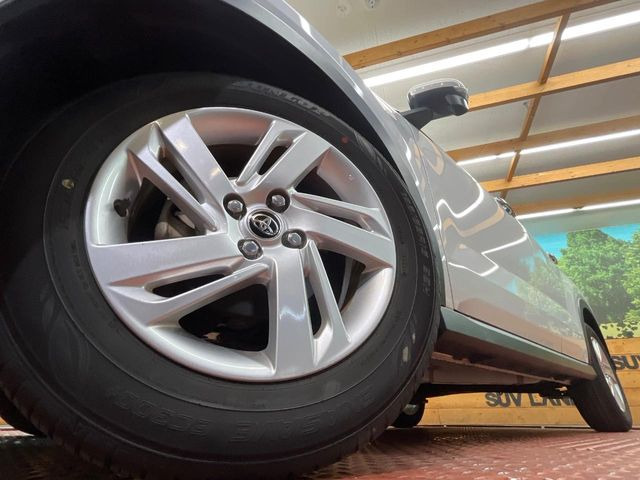 �y����16�C���`�A���~�z�C�[���z�O�ςɃ}�b�`���������A���~�z�C�[���𑕒����Ă���܂��B�e��ЊO�A���~�z�C�[����A�X�^�b�h���X�^�C�����戵�����Ă���܂��B���񂲑��k����������