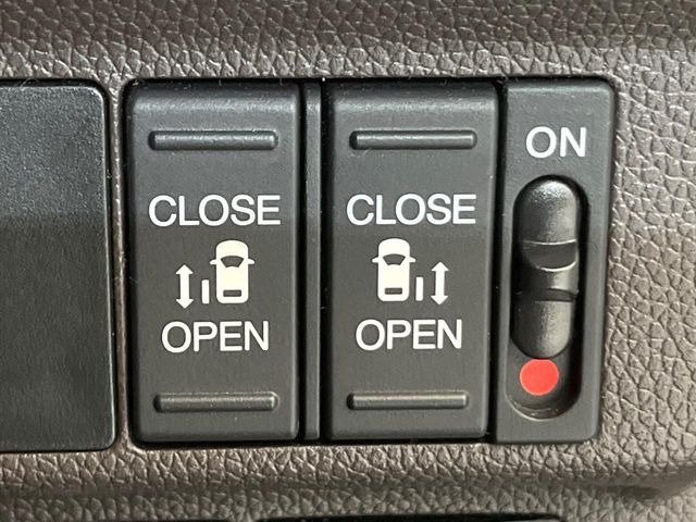 �y�����p���[�X���C�h�h�A�z�X�}�[�g�L�[��^�]�Ȃ̃X�C�b�`�Ō�ȗ����X���C�h�h�A�̊J���\���d��������͂����ăh�A���J����K�v�������A�����Ȃ��q�l�ł��ȒP�ɊJ���߂ł����K�ł���