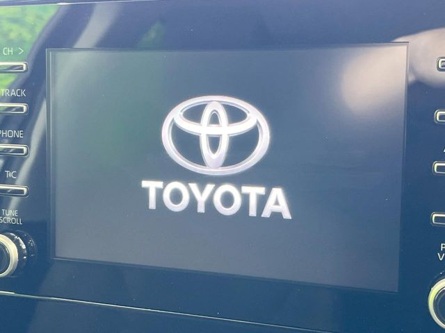 �y8�C���` �f�B�X�v���C�I�[�f�B�I�z���ʂ̃f�B�X�v���C��AppleCarPlay��AndroidAuto�����p�\�B�傫�ȉ�ʂŃX�}�z�i�r�A�v���������p���������܂���