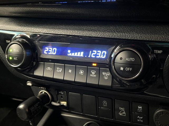 �y���E�Ɨ��^�t���I�[�g�G�A�R���z�^�]�ȂƏ���Ȃł��ꂼ�ꂨ�D�݂̉��x�ɐݒ�\�B����҂ɂ��z�������A���K�ȋ󒲂����͂��v���܂��B