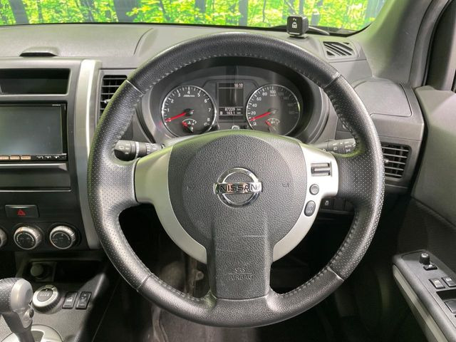 �y�����v�����X�e�A�����O�z�㎿�Ȋv���g�p���邱�ƂŁA��ɂ����������݂ƂĂ��^�]���₷���n���h���ł���