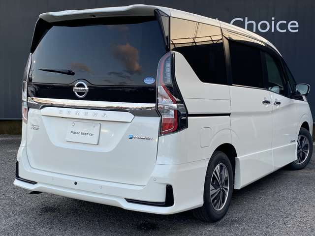 セレナ1.2 e-POWER ハイウェイスターV