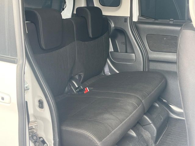 �L�X�Ƃ���2��ڃV�[�g�͋��Z���������A���S�n�����K!�F�B��Ƒ��Ƃ̂��o�����ɂ҂�����ł��B�x�r�[�V�[�g��`���C���h�V�[�g�g�p�������K�ɂ��߂�������������\���ȋ�Ԃ��m�ۂ��Ă��܂��B