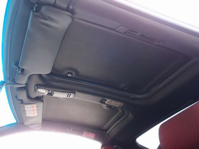 全国でも数台しか掲載されていない純正ミッドナイトパープル外装色のフェアレディZが入庫!平成30年年2月3日 走行92,815km時にはタイミングベルト一式交換済みとなる希少価値の高い一台