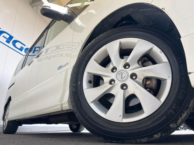 �y����16�C���`�A���~�z�C�[���z�O�ςɃ}�b�`���������A���~�z�C�[���𑕒����Ă���܂��B�e��ЊO�A���~�z�C�[����A�X�^�b�h���X�^�C�����戵�����Ă���܂��B���񂲑��k����������