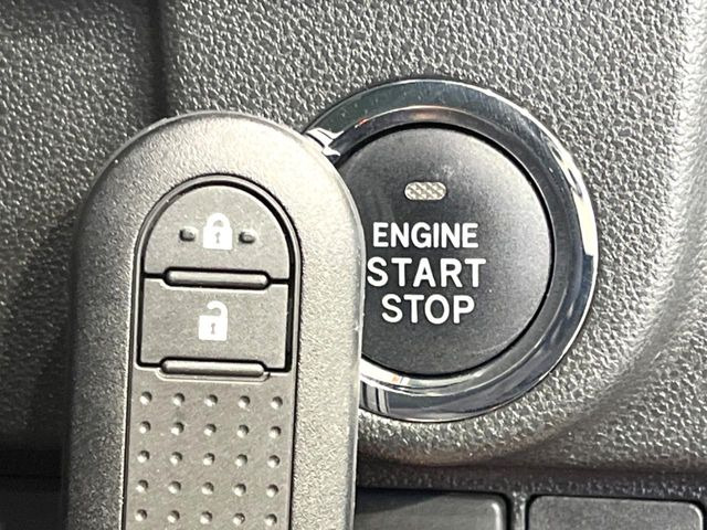 �y�L�[�t���[�V�X�e���z�J�o����|�P�b�g�ɓ��ꂽ�܂܂ł��h�A�̎{���E�������\�ȃX�}�[�g�L�[�𑕔��B�G���W���̃I���E�I�t�����J�M�����o���K�v����������Ƃ��Ă��֗��ł���