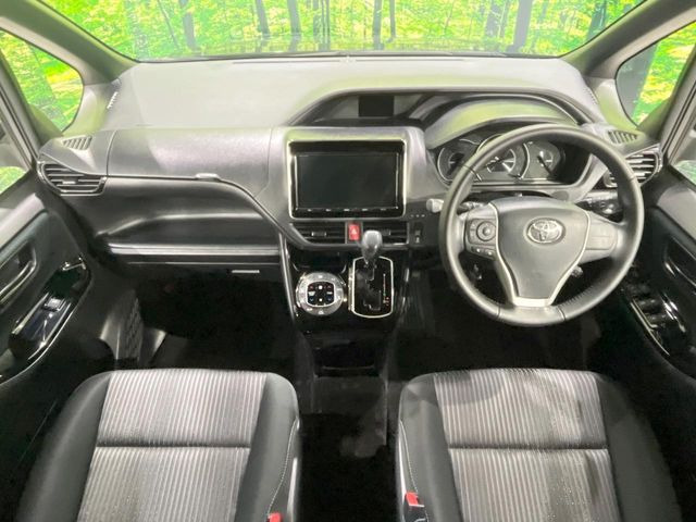 ヴォクシー2.0 ZS