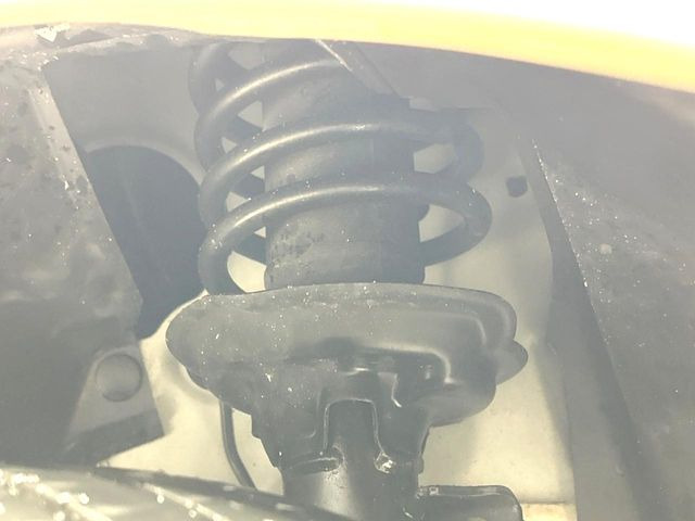 下回りがきれいなうちに、防錆加工の施工がオススメ。降雪地域はもちろん、沿岸部にお住いの方や、趣味でマリン・ウィンタースポーツをされる方にご好評いただいております。