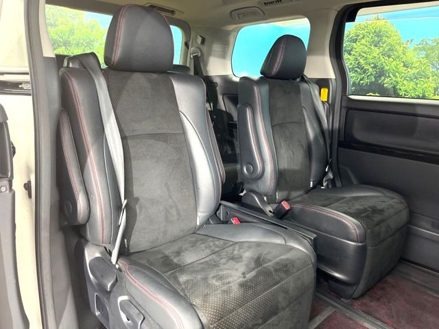 ���ڒ����̓E�H�[�N�X���[�ƂȂ��Ă���܂��B���ڂƎO��ڂ̈ړ�����~�肪�Ƃ��Ă��y�ɂȂ�̂ŁA���~��̍ۂ��X�g���X�������邱�Ƃ͂���܂����