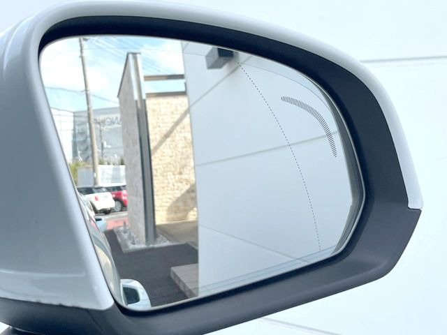 ●ブラインドアシストセンサー:視角からの車を感知し、ドライバーが車線変更を行う際に、警告音と共に注意を促してくれる安全支援機能です!