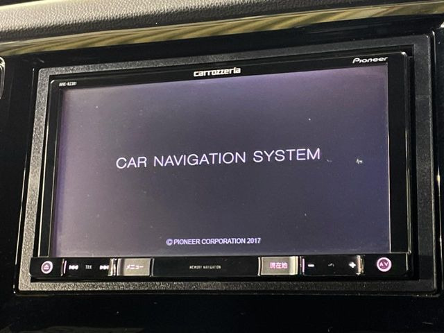 【ナビゲーション】使いやすいナビで目的地までしっかり案内してくれます。各種オーディオ再生機能も充実しており、お車の運転がさらに楽しくなります!!