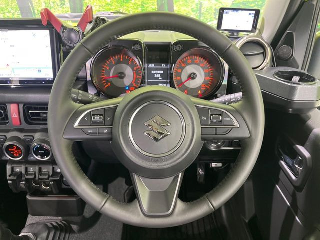 �y�����v�����X�e�A�����O�z�㎿�Ȋv���g�p���邱�ƂŁA��ɂ����������݂ƂĂ��^�]���₷���n���h���ł���