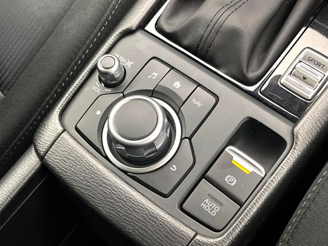 �y�I�[�g�u���[�L�z�[���h�z�M���҂���a�؂Œ�Ԏ��Ƀu���[�L���瑫�𗣂��Ă��A��~��Ԃ�ێ����Ă���܂��B�O�i����Ƃ��̓A�N�Z���𓥂߂Ύ����ŉ��������̂ň��S��X���^�]���y�ɂȂ�܂���