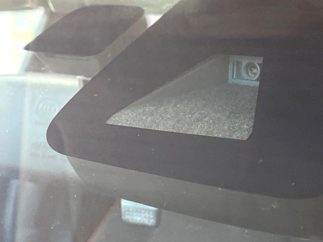 �y�v���N���b�V���Z�[�t�e�B�z�O���̎ԗ��������m���A�Փ˂������Ȏ��͌x��Œ��ӂ𑣂��A�u���[�L�𓥂ޗ͂��T�|�[�g�B�u���[�L�𓥂߂Ȃ������ꍇ�͏Փ˔�Q�y���u���[�L���쓮�A�Փˉ�����T�|�[�g���܂��B