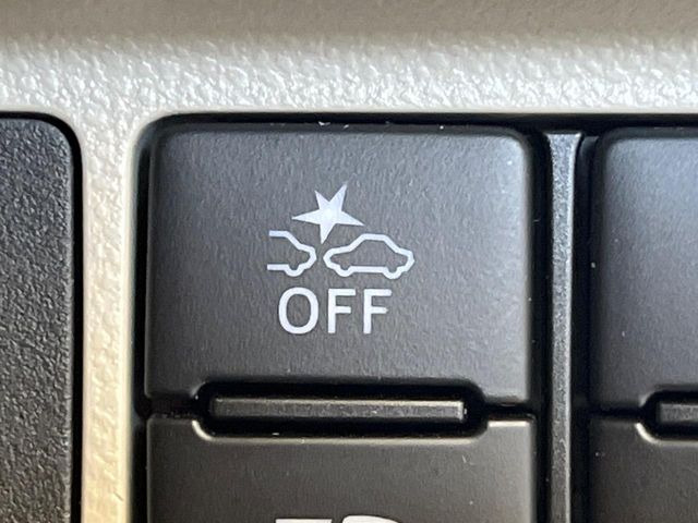 �y�X�}�[�g�A�V�X�g�z���s���ɑO���̎ԗ�����F�����A�Փ˂������Ȏ��͌x��ƃu���[�L�ŏՓˉ���Ɣ�Q�y�����A�V�X�g�B�����S�Ƀh���C�u�����y���݂��������܂��B