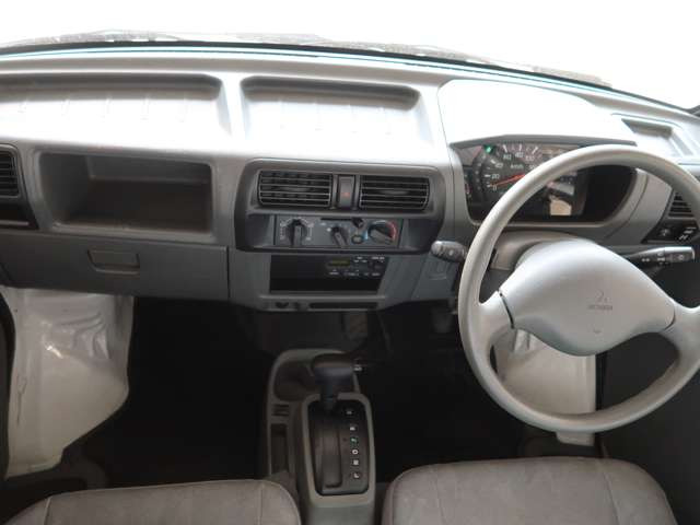 ミニキャブトラックVX-SE エアコン付 4WD