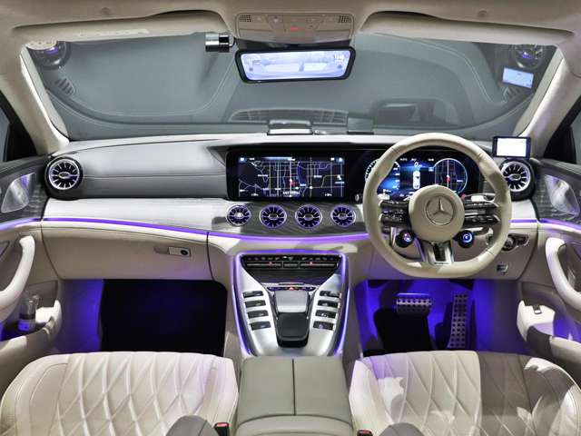 AMG GT 4ドアクーペ53 4マチックプラス 4WD