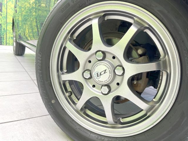 �y14�C���`�A���~�z�C�[���z�O�ςɃ}�b�`�����A���~�z�C�[���𑕒����Ă���܂��B�e��A���~�z�C�[����A�X�^�b�h���X�^�C�����戵�����Ă���܂��B���񂲑��k����������