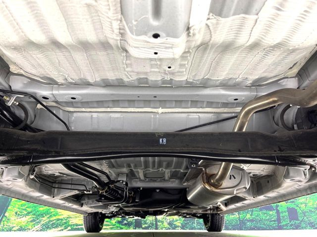 下回りがきれいなうちに、防錆加工の施工がオススメ。降雪地域はもちろん、沿岸部にお住いの方や、趣味でマリン・ウィンタースポーツをされる方にご好評いただいております。