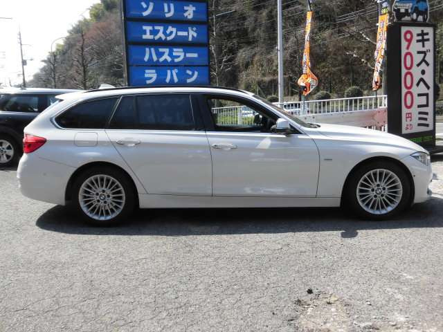 ���Ђ́u�i���ƃv���C�V���O�v��O��I�ɂ������A�ŐV��������A���^�C���Ɍ������A�S�����x���̈����Ŕ̔����Ă���܂��B�d����Ɋւ��܂��Ă��A�S�ԕK�����Ђ̎d����S�����ڂŌ��Č��I���Ďd����Ă���܂��B