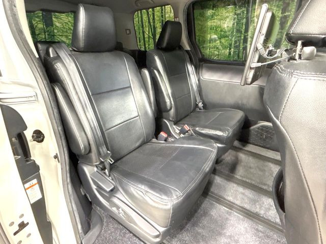 ���ڒ����̓E�H�[�N�X���[�ƂȂ��Ă���܂��B���ڂƎO��ڂ̈ړ�����~�肪�Ƃ��Ă��y�ɂȂ�̂ŁA���~��̍ۂ��X�g���X�������邱�Ƃ͂���܂����